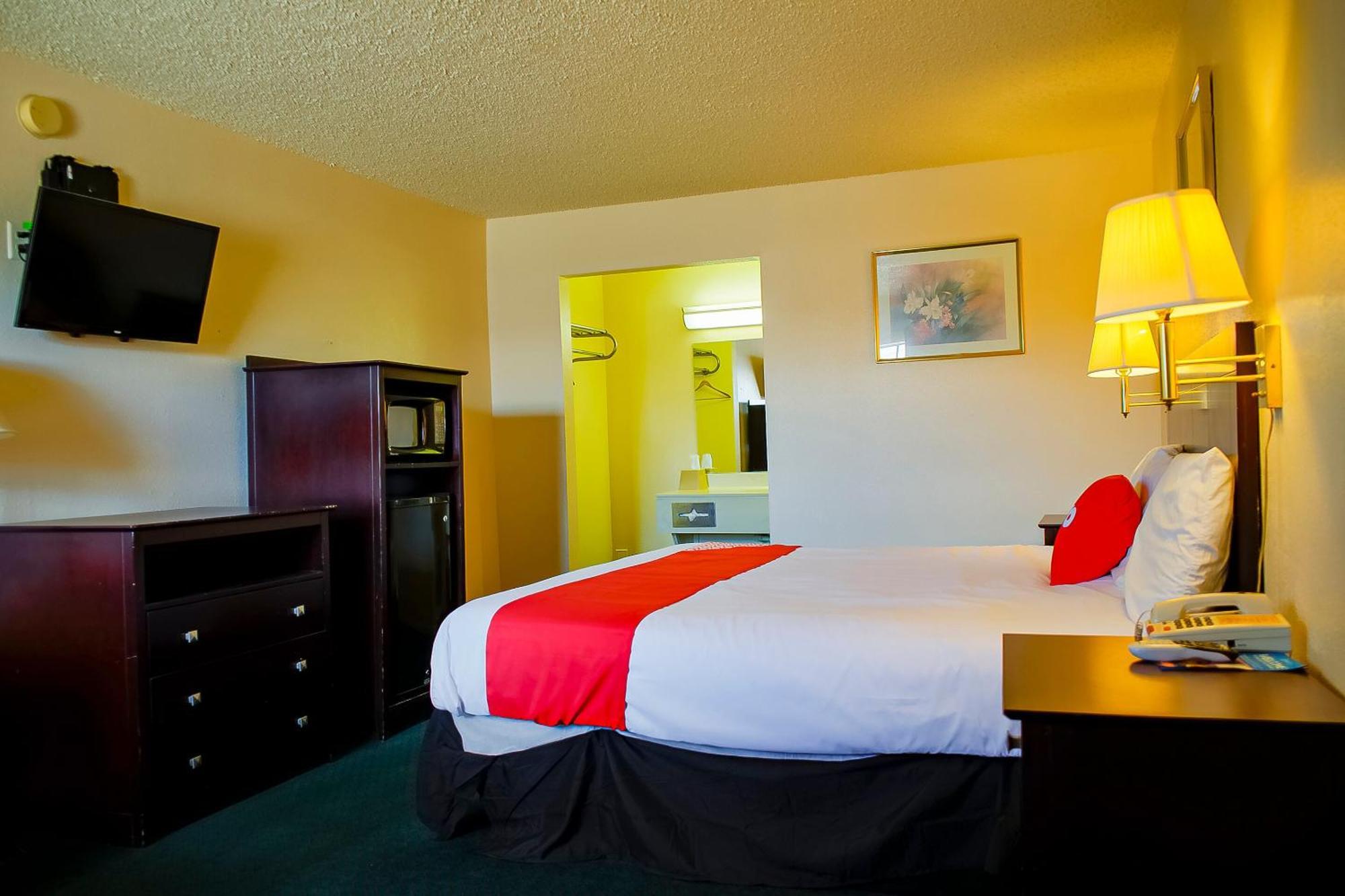 Hotel By Oyo, Ok - Hwy 81 Near Chisholm Casino Duncan